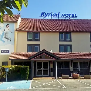 Hotel Kyriad Lyon Est - Bonnet De Mure Saint-Bonnet-de-Mure